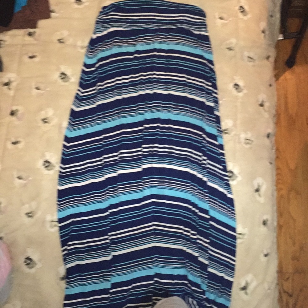 Maxi skirt with stripes